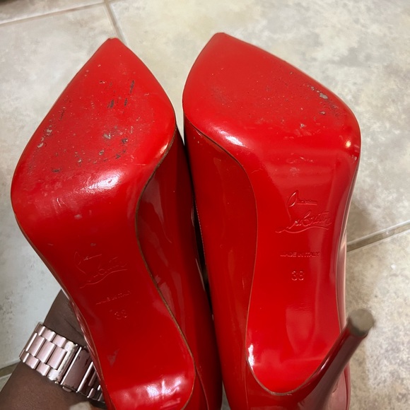 Christian Louboutin red pumps. Size 38 - Picture 5 of 6